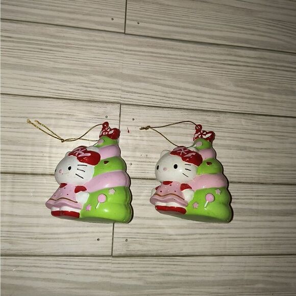 Sanrio Hello Kitty Christmas Tree Ornament 3.5” Pink Red Green 2005 Set Of 2 - Picture 2 of 9